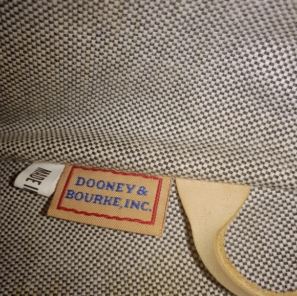 Dooney and Bourke Black & Tan Domed Leather Satchel Logo - Picture 14 of 16